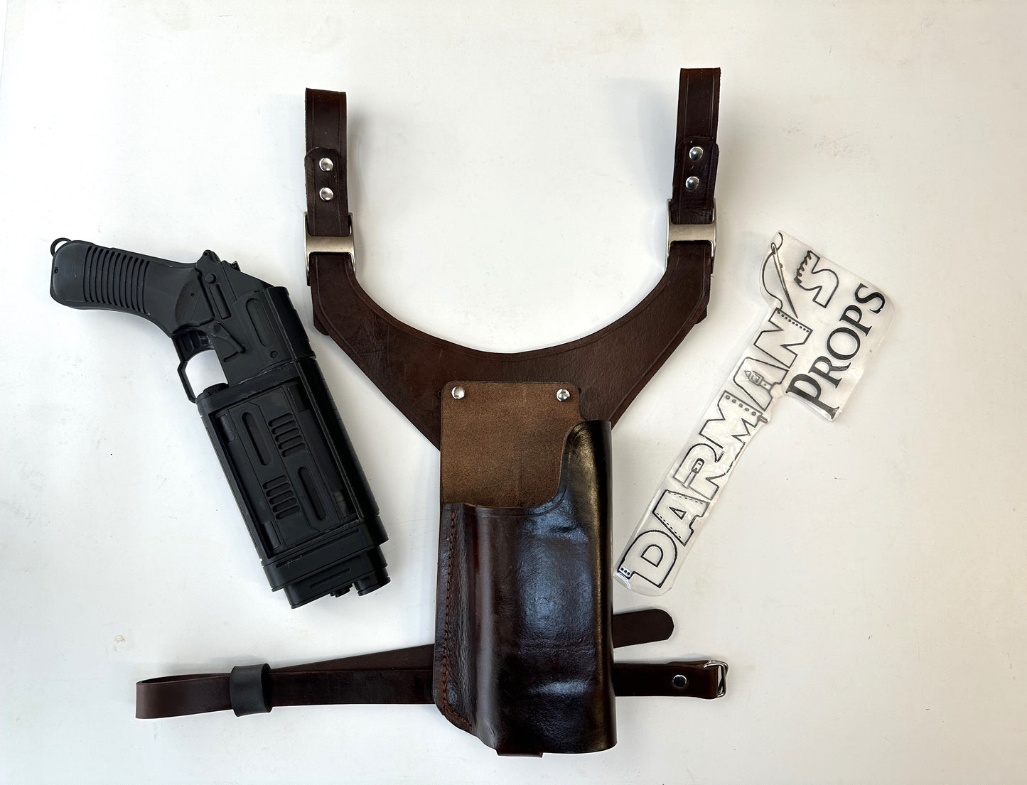 Cassian Andor MW-20 Bryar Y drop w/ Keepers Holster