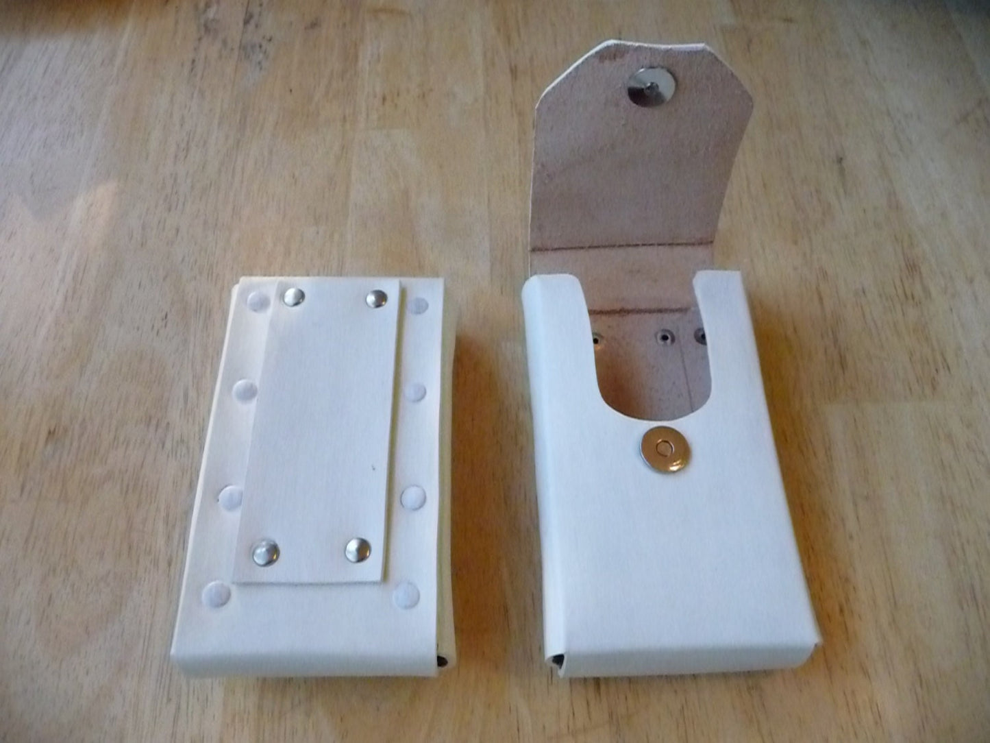 Stormtrooper brass binders pouch in White, also great for trading card, cell phone