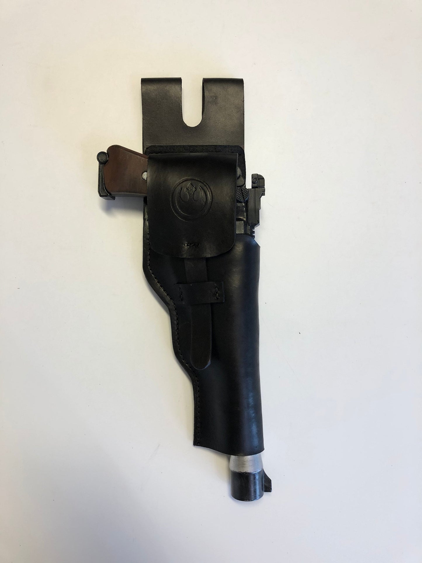 The Mandalorian Blaster Holster w/cover flap variant