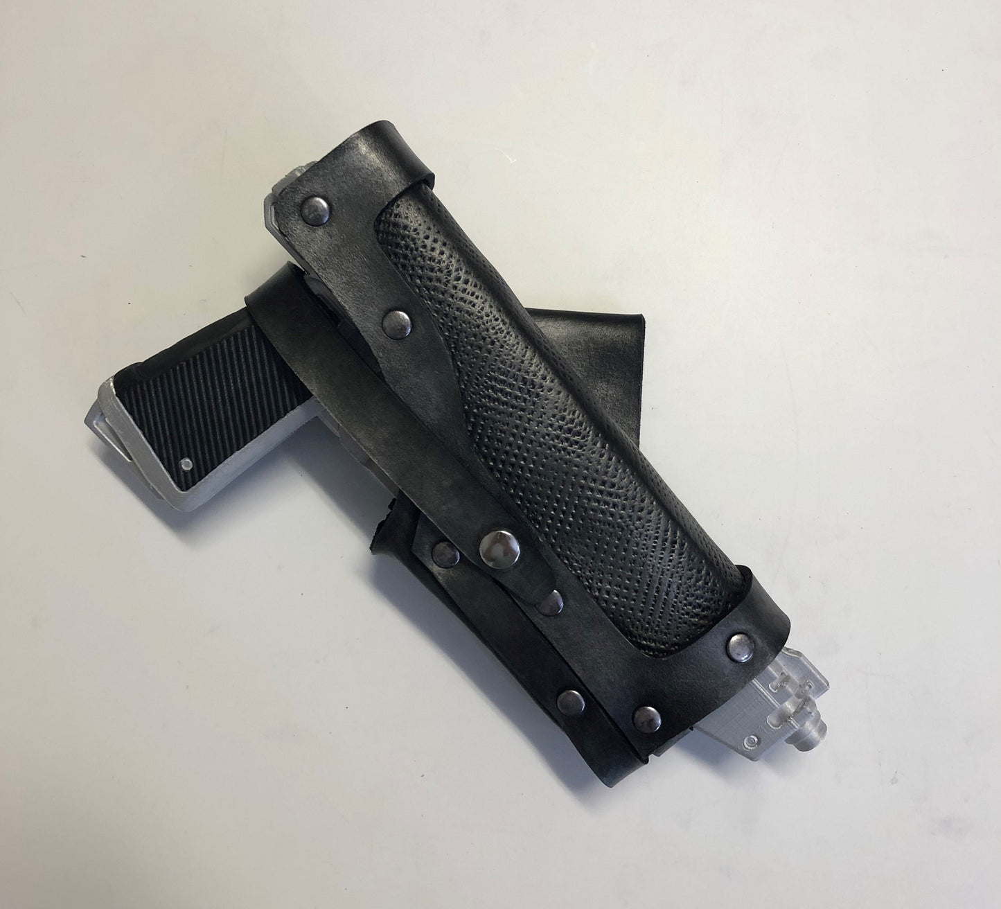 Mandalorian Weststar 35 blaster cross draw holster