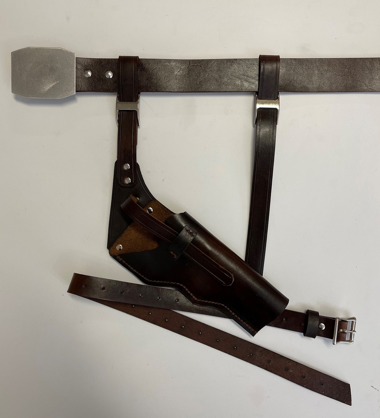 The Mandalorian gun slinger Cross Draw Holster